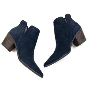 New Lucky Brand Loria navy suede bootie